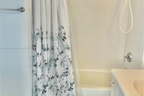 Copropriété à vendre à Fort Lauderdale, Floride: 3 chambres, 183.67 m2 № 1927793 - photo 28