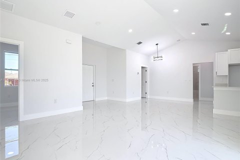 Villa ou maison à vendre à Lehigh Acres, Floride: 4 chambres № 1977293 - photo 30