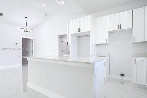 Villa ou maison à vendre à Lehigh Acres, Floride: 4 chambres № 1977293 - photo 22