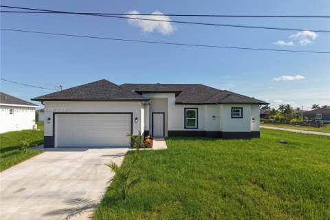 Villa ou maison à vendre à Lehigh Acres, Floride: 4 chambres № 1977293 - photo 4