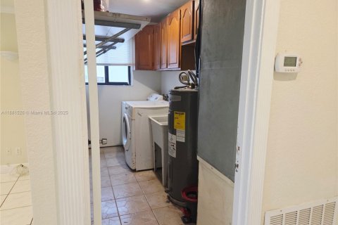 Villa ou maison à louer à West Park, Floride: 3 chambres, 141.21 m2 № 1925282 - photo 14