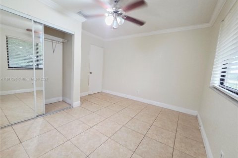 Villa ou maison à louer à West Park, Floride: 3 chambres, 141.21 m2 № 1925282 - photo 9