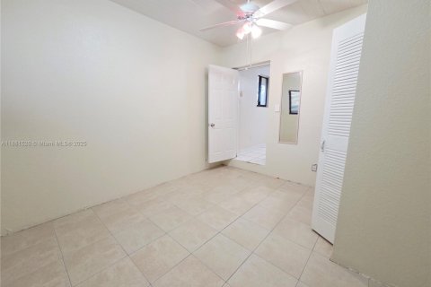 Villa ou maison à louer à West Park, Floride: 3 chambres, 141.21 m2 № 1925282 - photo 5