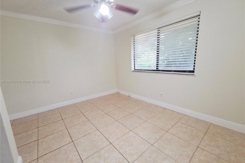 Villa ou maison à louer à West Park, Floride: 3 chambres, 141.21 m2 № 1925282 - photo 8