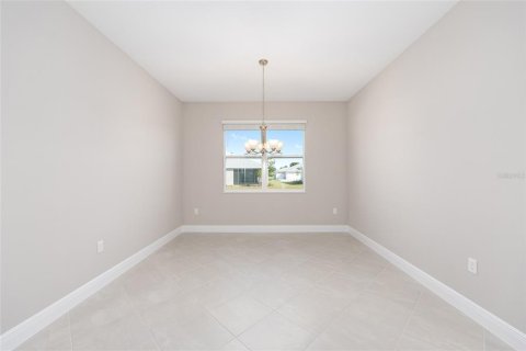 House in Ocala, Florida 2 bedrooms, 159.61 sq.m. № 1742807 - photo 15