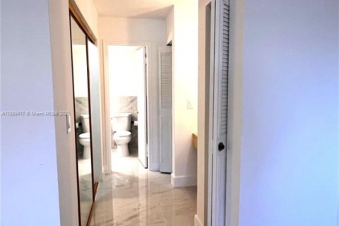 Condominio en alquiler en Lauderhill, Florida, 1 dormitorio, 86.21 m2 № 1941416 - foto 13