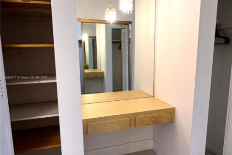 Condominio en alquiler en Lauderhill, Florida, 1 dormitorio, 86.21 m2 № 1941416 - foto 14