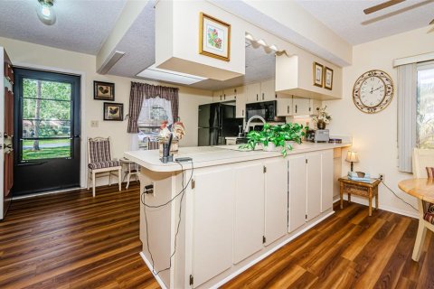 Condo in Hudson, Florida, 2 bedrooms  № 1732586 - photo 10