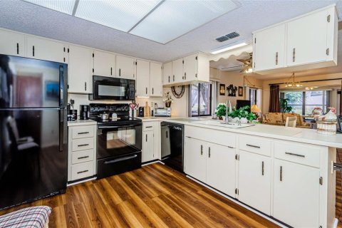 Condo in Hudson, Florida, 2 bedrooms  № 1732586 - photo 12