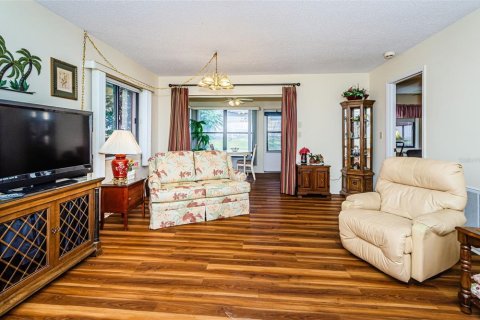 Condo in Hudson, Florida, 2 bedrooms  № 1732586 - photo 18