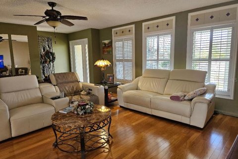 Villa ou maison à vendre à Sun City Center, Floride: 2 chambres, 143.53 m2 № 2233694 - photo 15