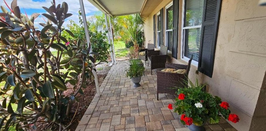 Villa ou maison à Sun City Center, Floride 2 chambres, 143.53 m2 № 2233694
