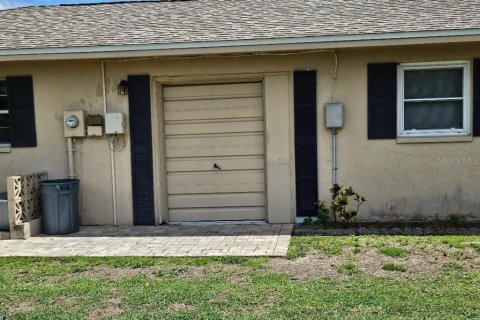 Villa ou maison à vendre à Sun City Center, Floride: 2 chambres, 143.53 m2 № 2233694 - photo 10