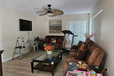 Villa ou maison à vendre à Sun City Center, Floride: 2 chambres, 143.53 m2 № 2233694 - photo 23
