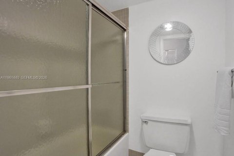 Снять в аренду кондоминиум в Лодерхилл, Флорида 2 спальни, 104.98м2, № 2023327 - фото 10