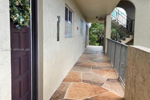 Снять в аренду кондоминиум в Лодерхилл, Флорида 2 спальни, 104.98м2, № 2023327 - фото 3