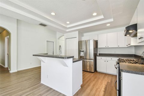 Casa en venta en Tarpon Springs, Florida, 4 dormitorios, 211.26 m2 № 1732900 - foto 15