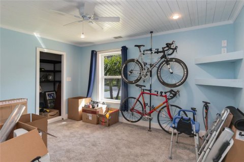 House in Merrit Island, Florida 4 bedrooms, 206.8 sq.m. № 1793655 - photo 25