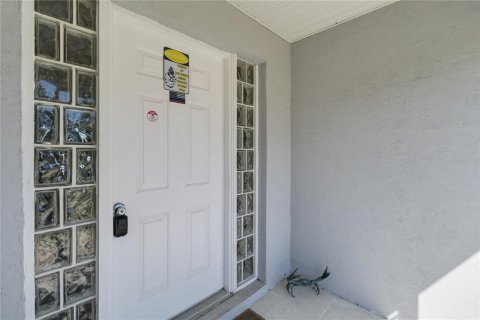 House in Merrit Island, Florida 4 bedrooms, 206.8 sq.m. № 1793655 - photo 5