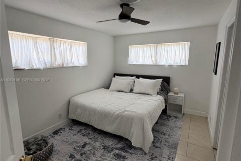 House in Pompano Beach, Florida 4 bedrooms, 117.52 sq.m. № 2053329 - photo 6