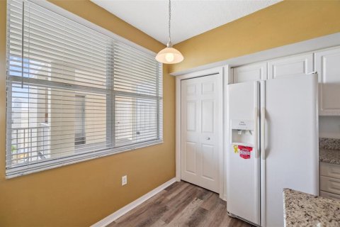 Condo in Largo, Florida, 3 bedrooms  № 1821450 - photo 25