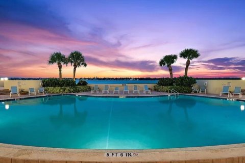 Condo in North Palm Beach, Florida, 1 bedroom  № 1162872 - photo 1