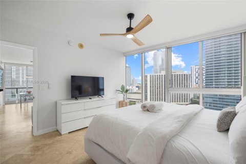 Condo in Miami, Florida, 2 bedrooms  № 2152904 - photo 16