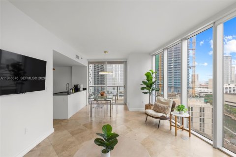 Condo in Miami, Florida, 2 bedrooms  № 2152904 - photo 4