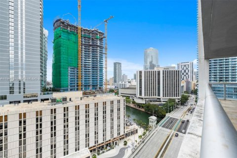 Condo in Miami, Florida, 2 bedrooms  № 2152904 - photo 29