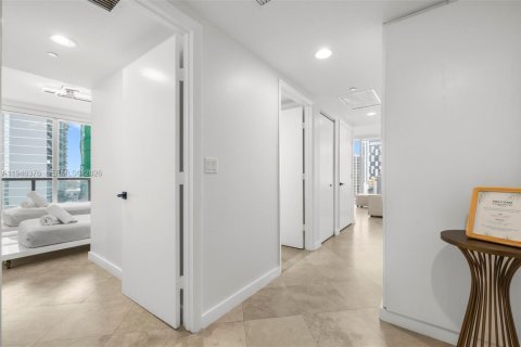 Condo in Miami, Florida, 2 bedrooms  № 2152904 - photo 22