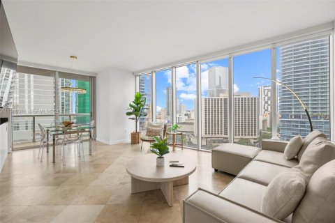 Condo in Miami, Florida, 2 bedrooms  № 2152904 - photo 2