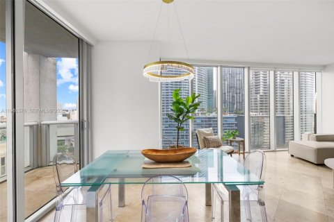 Condo in Miami, Florida, 2 bedrooms  № 2152904 - photo 7