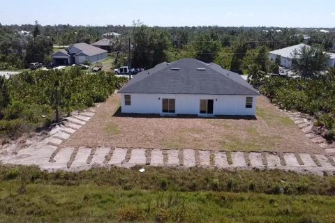 Купить коммерческую недвижимость в Порт-Шарлотт, Флорида 12 спален, 254.55м2, № 1592520 - фото 14