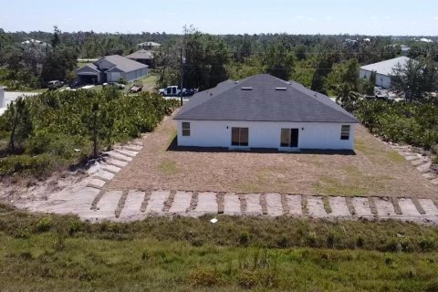 Купить коммерческую недвижимость в Порт-Шарлотт, Флорида 12 спален, 254.55м2, № 1592520 - фото 13