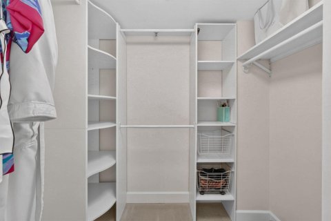 Купить кондоминиум в Хатчинсон-Айленд-Саут, Флорида 6 комнат, 133.41м2, № 2086787 - фото 13