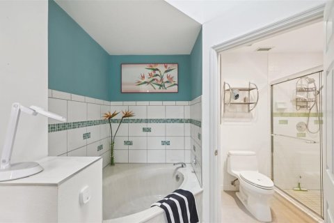 Condo in Sarasota, Florida, 3 bedrooms  № 1848179 - photo 28