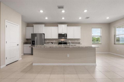 House in Bradenton, Florida 3 bedrooms, 171.31 sq.m. № 2158015 - photo 17
