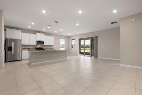 House in Bradenton, Florida 3 bedrooms, 171.31 sq.m. № 2158015 - photo 6
