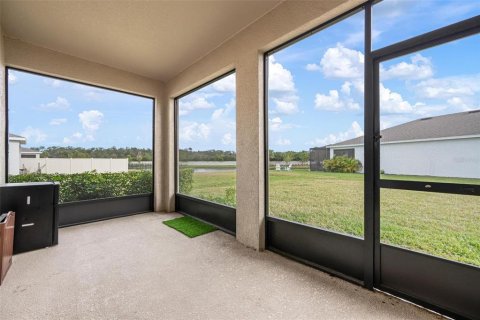 House in Bradenton, Florida 3 bedrooms, 171.31 sq.m. № 2158015 - photo 2