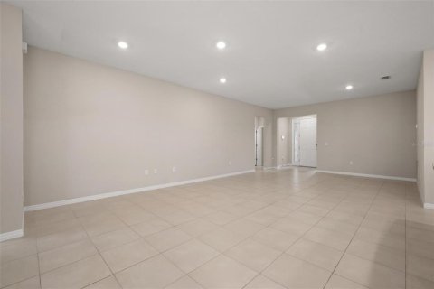 House in Bradenton, Florida 3 bedrooms, 171.31 sq.m. № 2158015 - photo 11