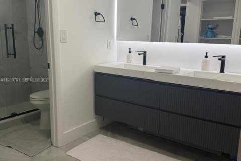 Купить кондоминиум в Авентура, Флорида 5 комнат, 93.92м2, № 2046879 - фото 16
