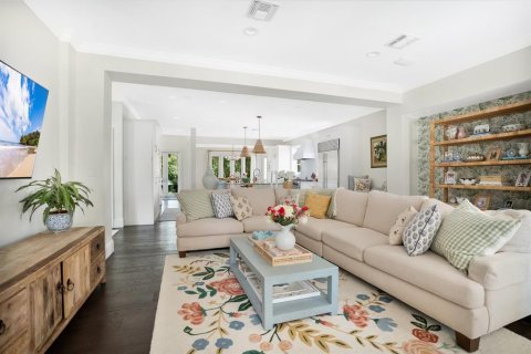 House in Winter Park, Florida 5 bedrooms, 383.59 sq.m. № 1509805 - photo 11