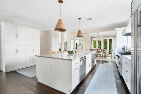 House in Winter Park, Florida 5 bedrooms, 383.59 sq.m. № 1509805 - photo 9