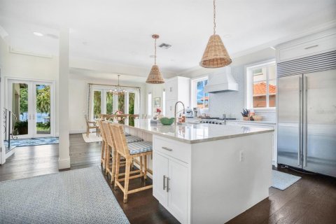 House in Winter Park, Florida 5 bedrooms, 383.59 sq.m. № 1509805 - photo 8
