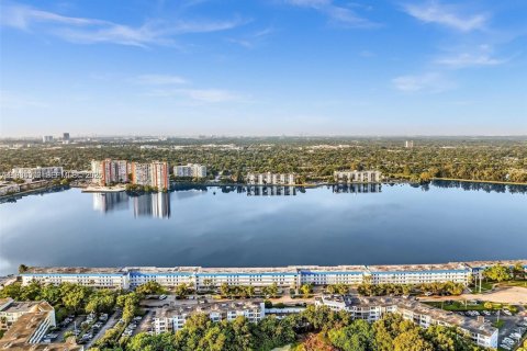 Купить кондоминиум в Майами, Флорида 1 спальня, 81.75м2, № 2048488 - фото 30