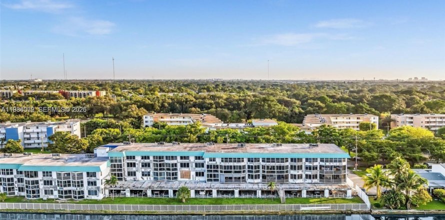 Кондоминиум с 1 спальней в Майами, Флорида № 2048488