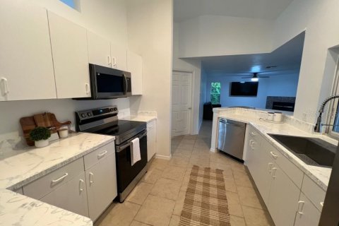 House in North Port, Florida 3 bedrooms, 176.79 sq.m. № 1508987 - photo 19