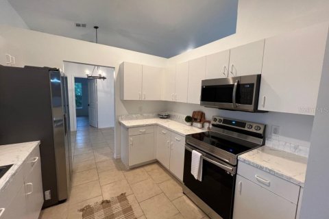House in North Port, Florida 3 bedrooms, 176.79 sq.m. № 1508987 - photo 20