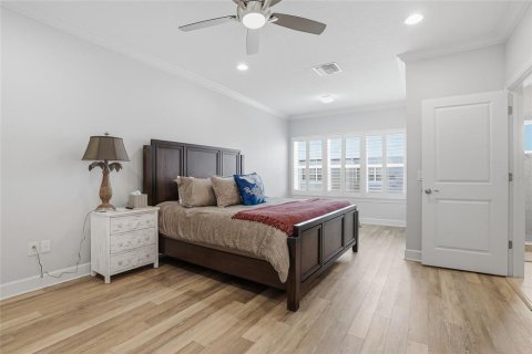 Townhouse in Saint Petersburg, Florida 3 bedrooms, 178.37 sq.m. № 2196493 - photo 26