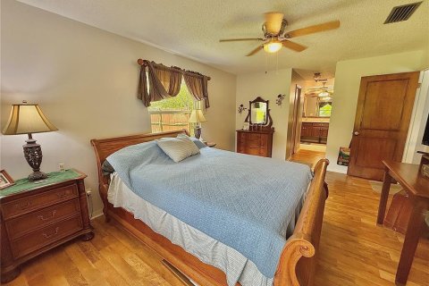 House in Kissimmee, Florida 4 bedrooms, 188.96 sq.m. № 1848485 - photo 6